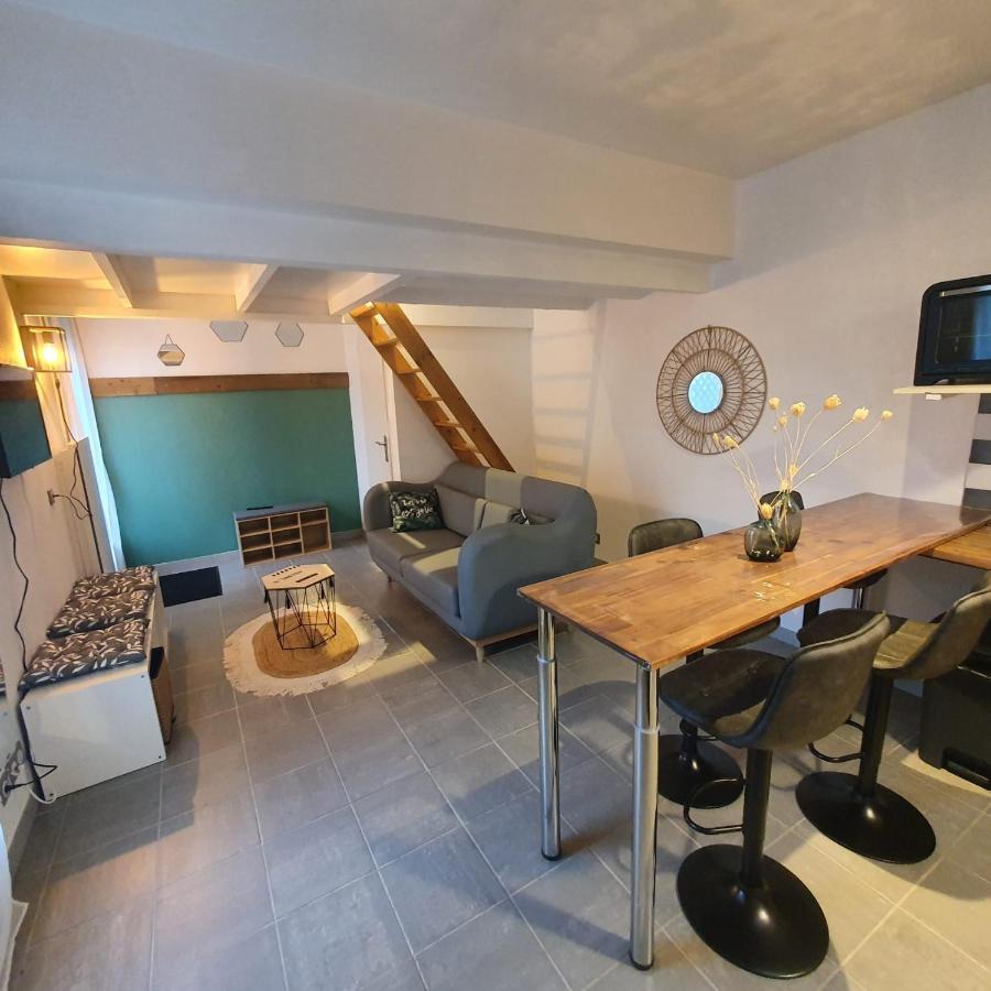 Petite Maison Mitoyenne Avec Terrasse Apartamento Saint-Julien-de-Concelles Exterior foto
